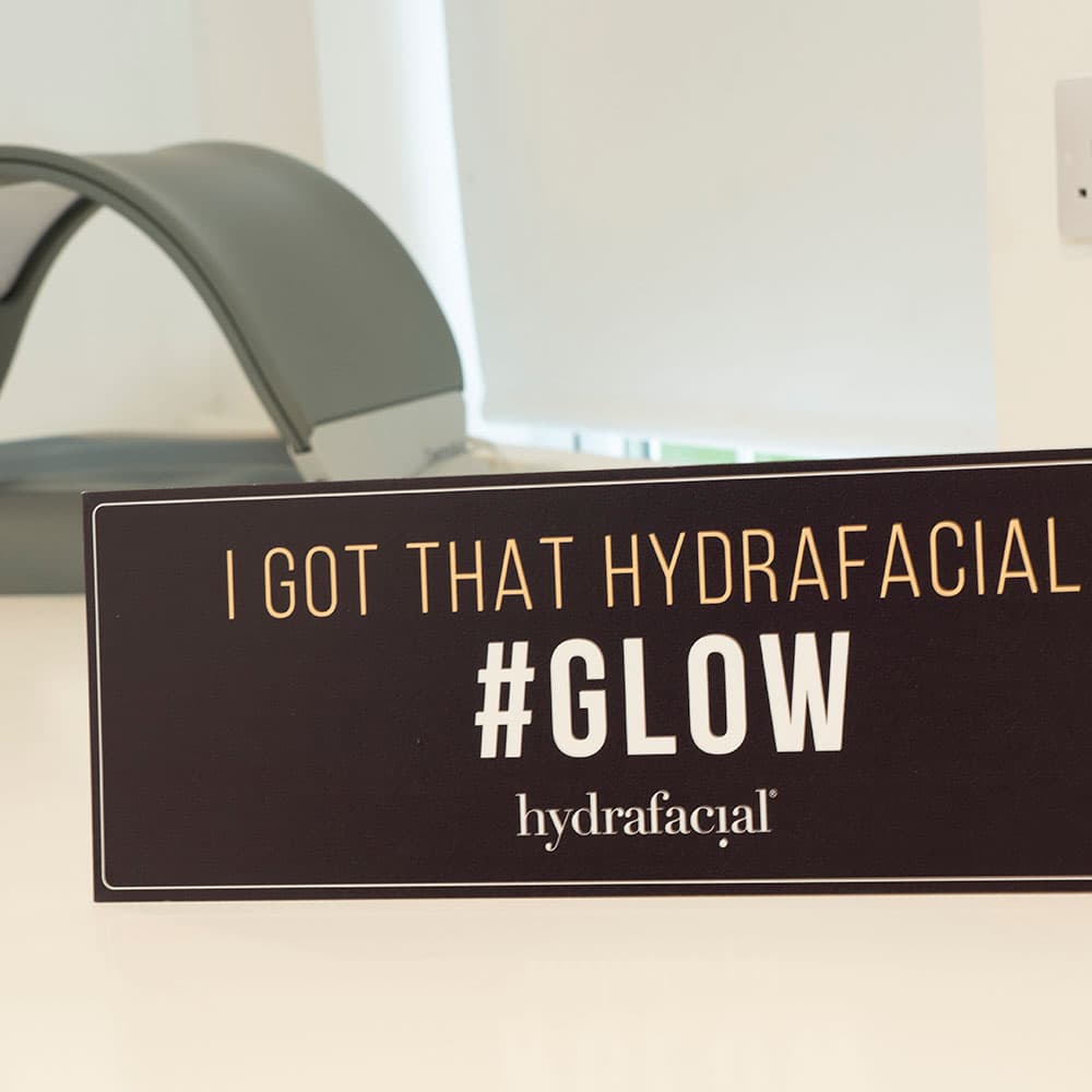 hydrafacial-dermalux