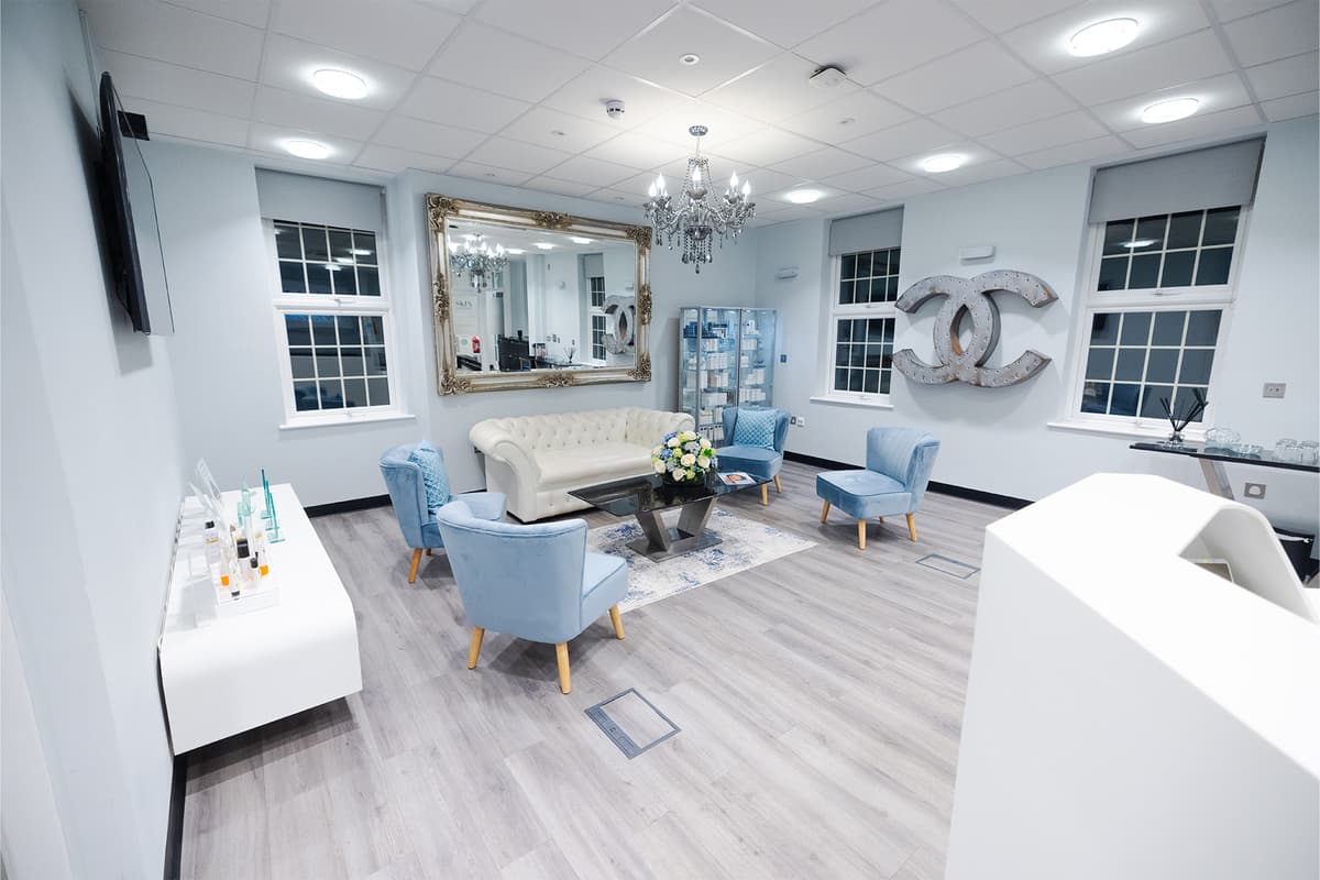 skin-medical-waiting-room